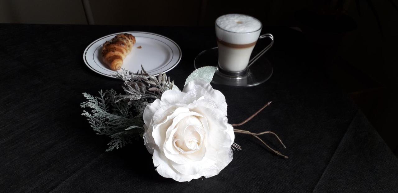 L'Arte Bed & Breakfast กาสชินา ภายนอก รูปภาพ